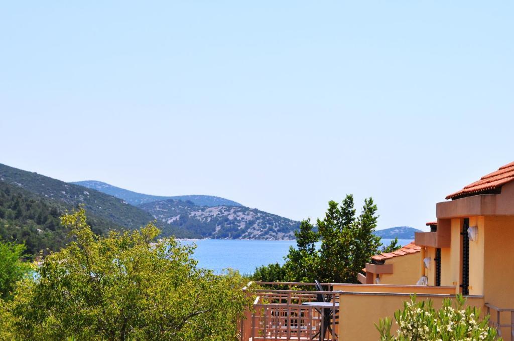 The Garden Resort Tisno Luaran gambar